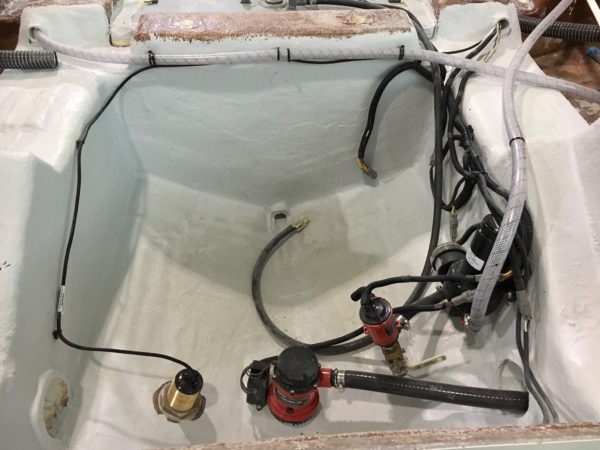 A look below deck of the Century Boats Striper Cup 2200! Featuring a 1600 gallon/hour bilge pump. 750 aerator pump with bronze seacock. And 4 gal/min wash down pump.