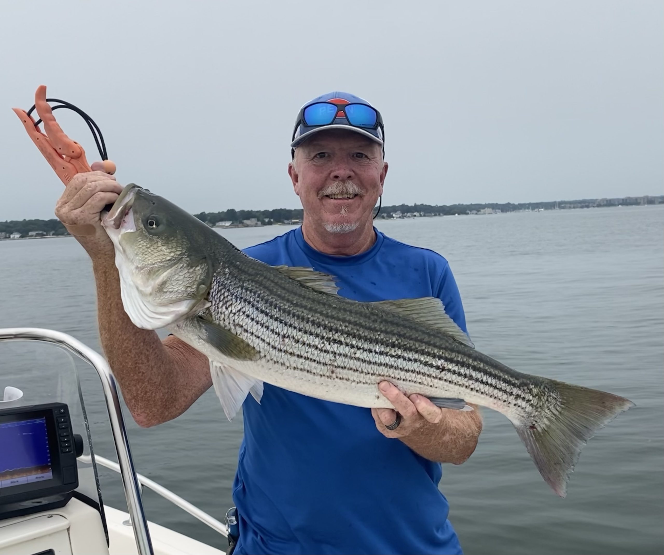 Boat Division Winner Rick Hunter with PENN Authority 5500